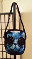 /album/bildgalleri-nyinkommet/vaska-crossbody-med-cool-katt-med-solglasogon-jpg1/
